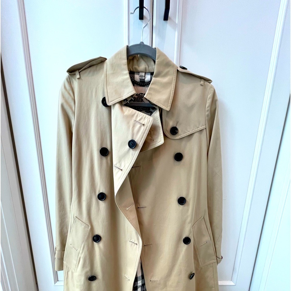 Short Chelsea Heritage Trench Coat